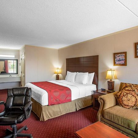 Motel Ramada By Wyndham Branson Exterior foto