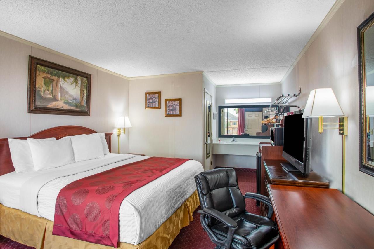 Motel Ramada By Wyndham Branson Exterior foto