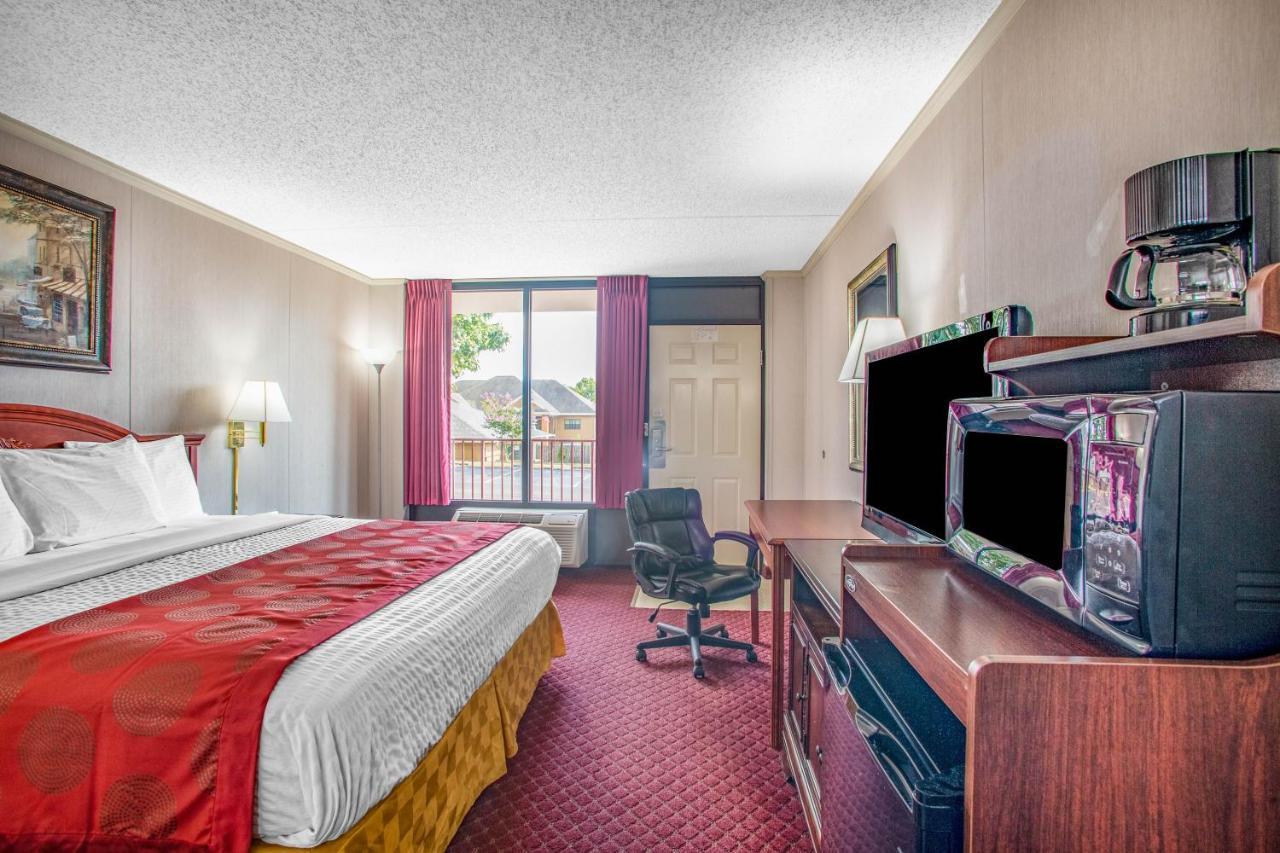 Motel Ramada By Wyndham Branson Exterior foto