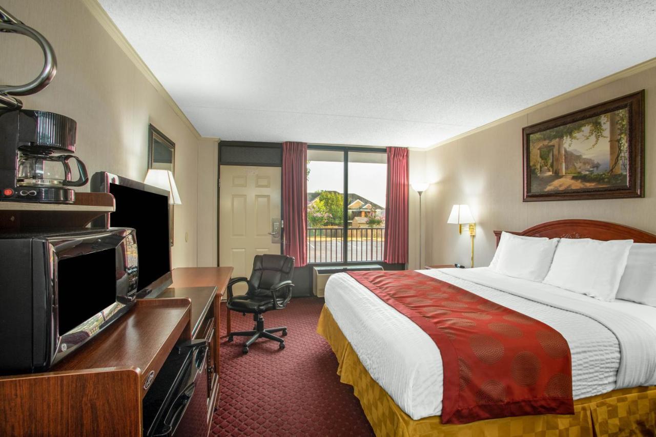 Motel Ramada By Wyndham Branson Exterior foto